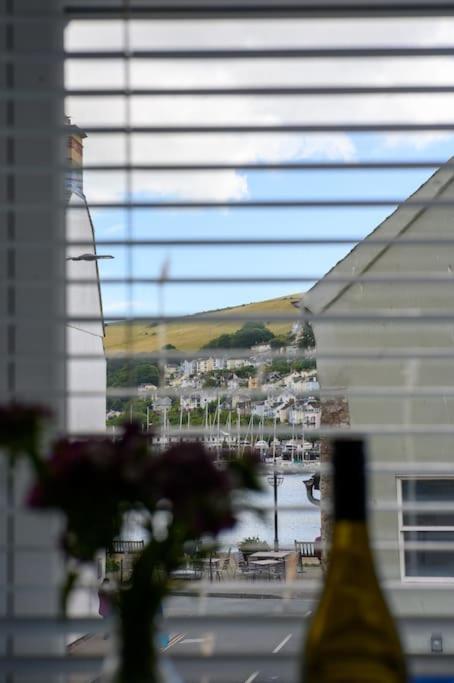 Harbour View, Central Dartmouth Exterior photo